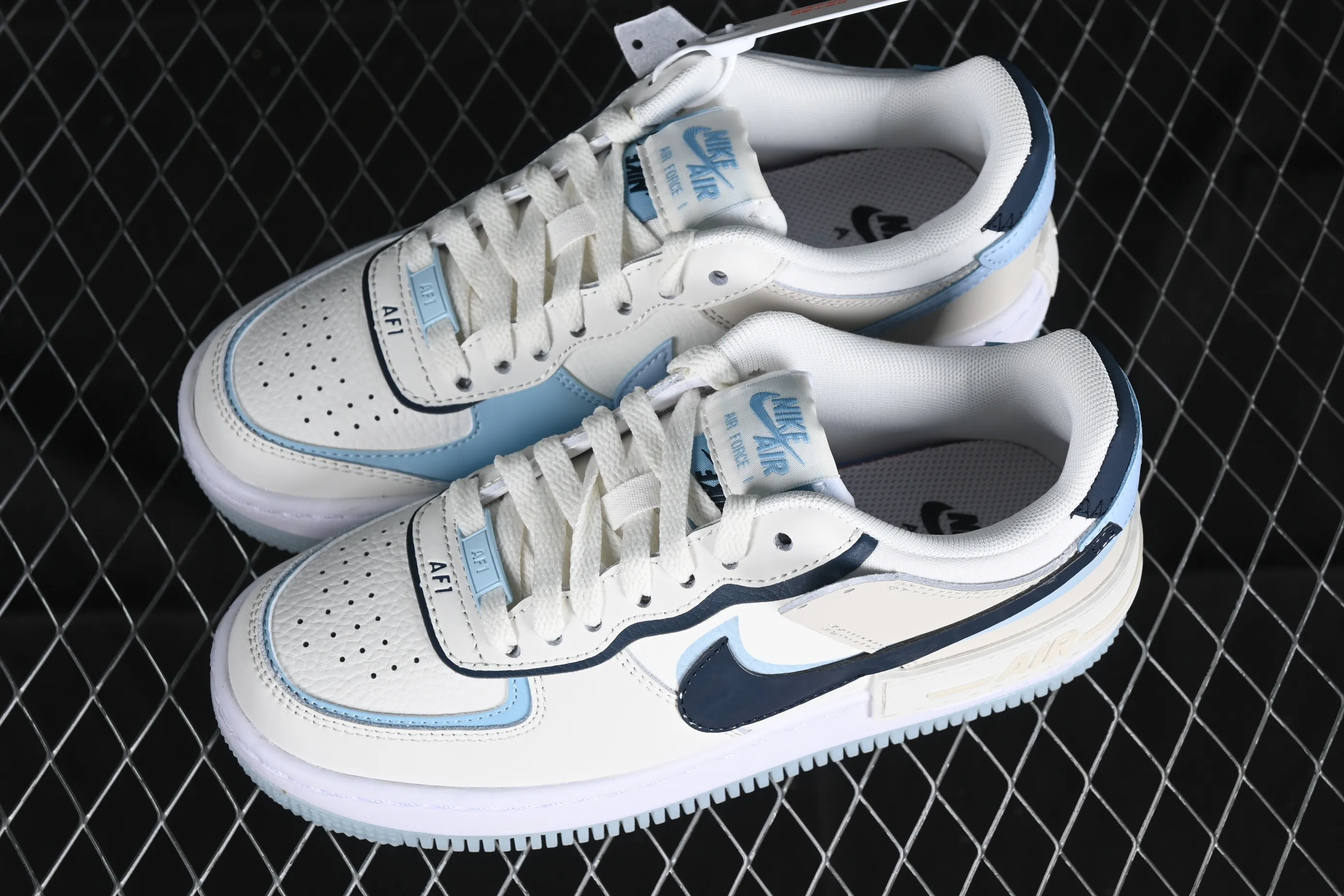All Categories Nk Air Force 1 Air Force Series Nk Air Force 1 Shadow Air Force Lightweight Increase Nk Air Force 1 Shadow Air Force One Lightweight Increase Low-top Versatile Sneakers DZ1847-107